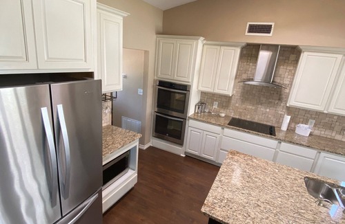 Eastland House | Quiet lakefront home. on Lake Leon, Eastland TX. 90 min to Fort Worth.