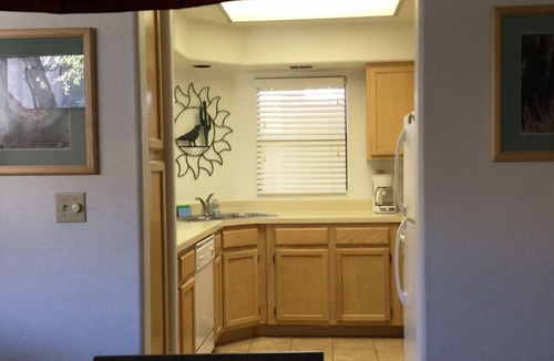 Tucson Condo | Rare Ventana Canyon Intimacy, Heated Pools, Tennis