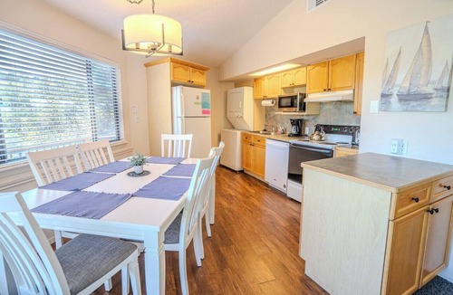 Lakeway Villa | Red Bud #4 - Lake Villa with Hot Tub Access