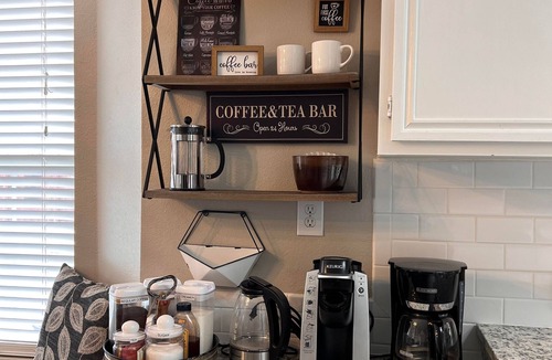 Allen House | Relax in Style! Hot Tub-Pool-Game Room-Sleeps 12