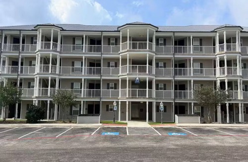 Canyon Lake Condo | Relaxing 2-Bedroom Condo with AC, WiFi in Scenic Canyon Lake.