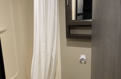 Hurst Apartment | Relaxing Night Stay Near DFW Airport (RV Rental with Delivery & Pick Up Only)