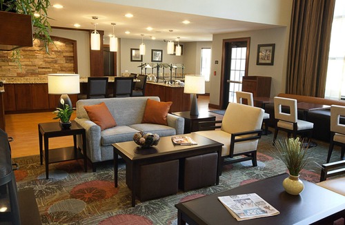 Wichita Falls Apartment | Relaxing Retreat Near Castaway Cove Water Park!