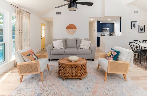 South Creek House | Remodeled, Private Pool & Hot Tub, Gas BBQ, Xbox, Ping Pong, Foosball, Fully-equipped Kitchen