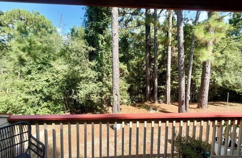 Brookeland Condo | ~ Renovated Luxe Condo at Rayburn Country Club golf resort ~