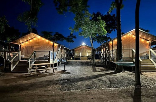 Sutherland Springs RV Rental | Rest and Relax in Texas in this Great Safari Tent Getaway in Cibolo