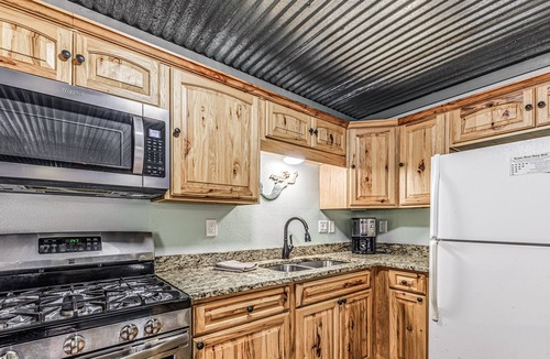 Alto House | Retreat Ruidoso 7 building complex w/Private INDOOR Pool & Pet Friendly