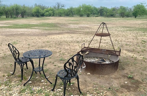 Rio Frio House | RIO FRIO SUNSET GLAMPER-nAFFORDABLE, CLEAN, CLOSE TO GARNER ST. PARK& FRIO RIVER