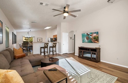 Paradise Hills Civic House | Rio G - No House guests without prior approval from host.