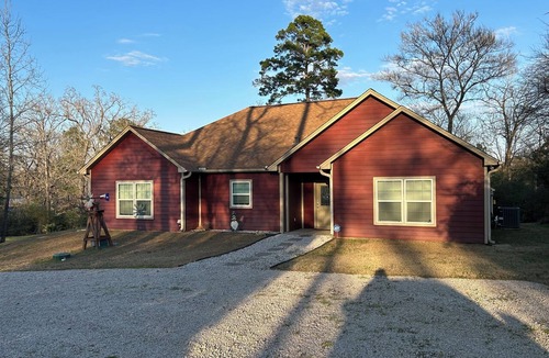 Oakhurst House | River Front home in Huntsville with gorgeous views! Pet Friendly