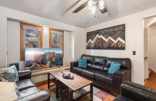 Ouray House | River Park 1241