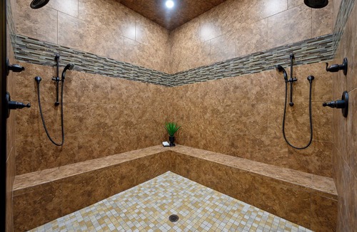 Golden Resort | Riverfront Cabin, Bunkhouse -160 Acres/Hot Tub/Hiking Trails!Kayaks Provided!