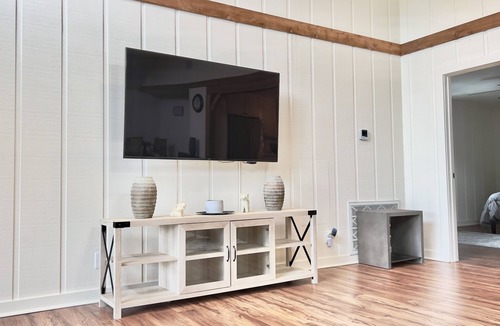 Ingram Cabin | Riverfront Luxury On the Guadalupe - Experience Hill Country's Finest