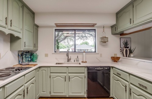 Granbury House | Rockstar waterfront lake house! Mid century modern with large 2 story party deck