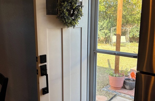 Jacksboro Apartment | Room In The Inn: 1 bd apt in peaceful yard with 100 y.old rock wall.
