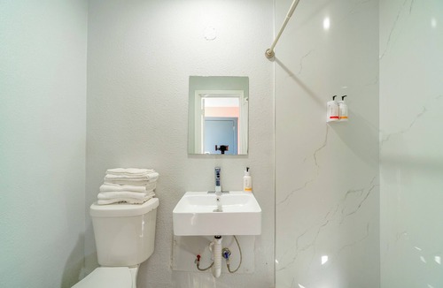 Stephenville Hotel | Royal Inn by OYO