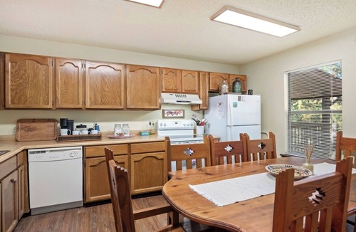 Ruidoso Condo | Ruidoso NM 4/3.5 Mountain Retreat w/Game Room/Pool Table, and Close to Golf/Ski