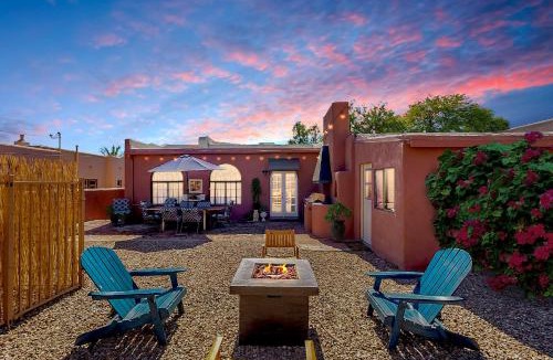 Sam Hughes House | Saguaro Suite - Historic Guesthouse 2 Blocks from the UofA