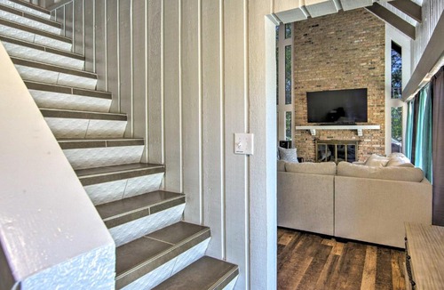 Brookeland House | Sam Rayburn Resort Cabin with Golf & Lake Access