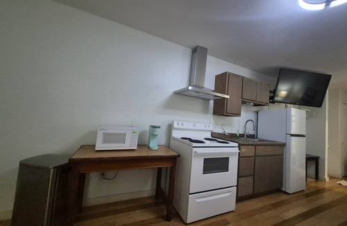 Aransas Pass Apartment | Sea Glass Cove @Marina Motor Lodge