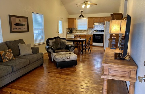 Ingram House | Secluded Brown House, 3BR/2BA, Porch, Grill, Sleeps 10