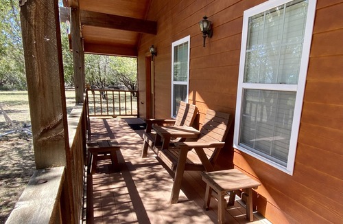 Ingram House | Secluded Brown House, 3BR/2BA, Porch, Grill, Sleeps 10