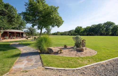 Weatherford Cabin | Secluded Cabin in Weatherford, TX