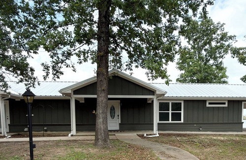 Grand Saline House | Secluded Lakefront Escape Near Canton Trade Days