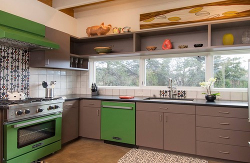 Santa Fe House | Secluded Retreat -1 Mile to Plaza -wall to wall Glass -Mountain Views -Wildlife