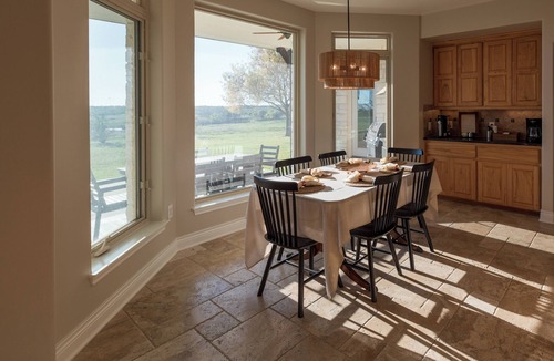 Thrall House | Serene Custom 4-bedroom house on 150 acres in charming Thrall