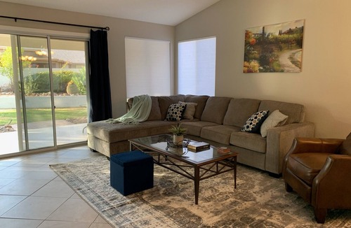 Saddlebrooke House | Short Walk to Activity Center and pool with beautiful yard - pet friendly!