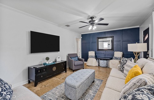 Broadmoor House | Shreveport, Broadmoor area 4 bed family or group home, short & mid-term