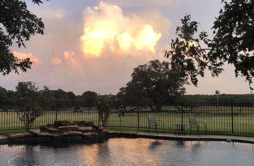 Fayetteville House | Silverspur at Round Top- Amazing restored 1800's Farmhouse on 40 acres w/a pool!