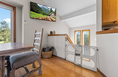 San Juan River Village House | Ski & Soak - 3BR Pagosa Springs Stay Near Hot Springs & Hiking Trails