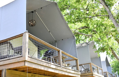 Sutherland Springs Cabin | Sleeps 6! Brand new Cabin with many amenities: Pool, hot tub, kayaking! - RC14