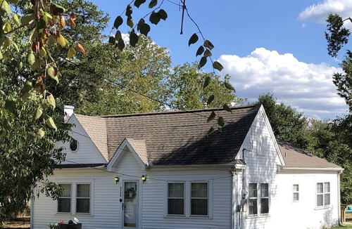 Bedias Cottage | Small Town Cottage in Bedias