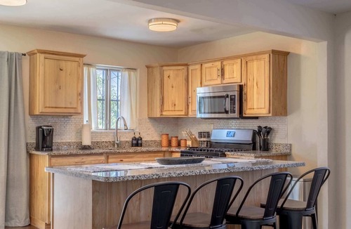 El Paso House | Southwestern Modern 4 Bedroom