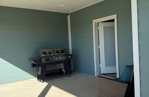 Point House | Spacious 4-bedroom house 5 minutes from Lake Tawakoni