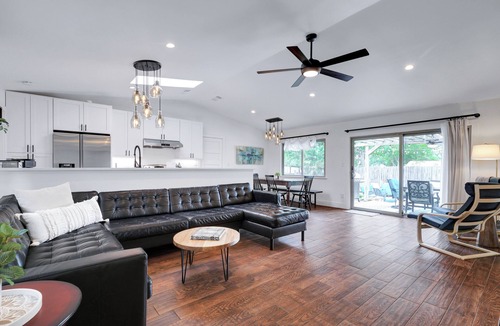 Vance Jackson House | Spacious, 4-bedroom house with private pool in a walkable location.