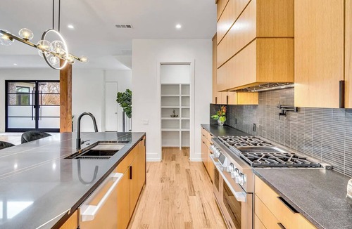 North Dallas House | Spacious 5-bedroom house with pool in Dallas