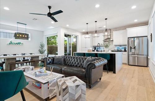 Swede Hill House | Spacious 5BR Central Austin Home Sleeps 13