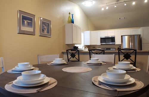 Tucson House | 💖Spacious,Clean&Comfy|King Bed|Carport|AC|PetsOk