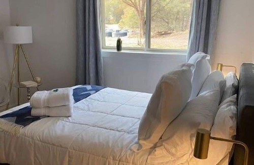 Alto Other | Spacious mountain retreat near Ski Apache and 15 mins from Downtown Ruidoso.