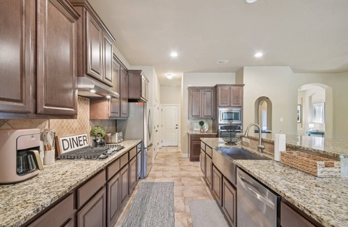 Forest Creek House | Spacious Retreat Near Kalahari on an Acre, Updated Kitchen, Foosball, Screened Porch, Huge Backyard