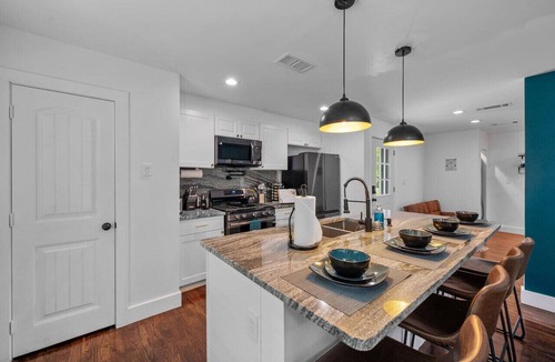 Lakeside House | Spacious Retreat near the Lake! w/Outdoor Playroom