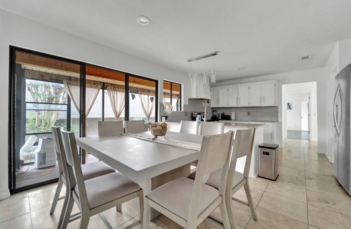 Lake Highlands House | Spacious Sleeps 20 with Heated Pool & Game Room by Uptown Dallas