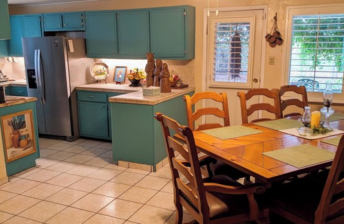 El Paso House | Spacious Yet Cozy Retreat - Perfect For Families and Friends