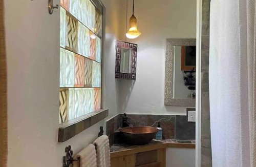 Trimble House | Special Summer Rates for Cute & Cozy Guest Apartment