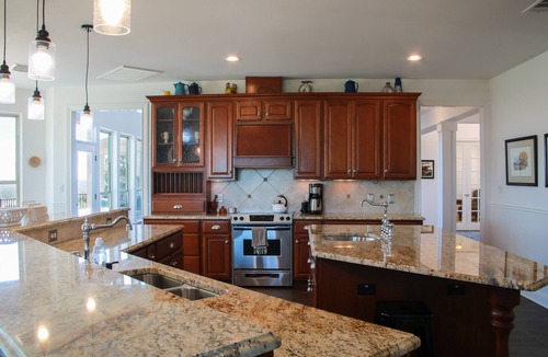 Leander House | Spectacular Lake Travis views on Private Hilltop, Family Friendly Ranch