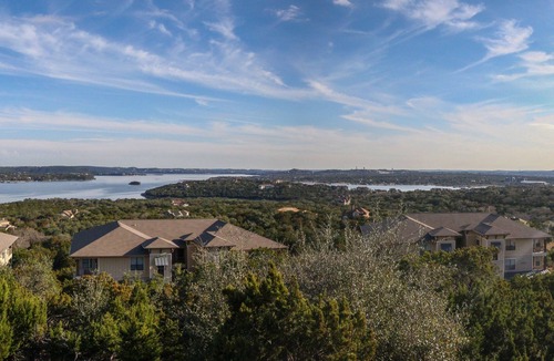 Jonestown House | Spectacular Lake Travis Views! Resort Lifestyle, 4 Pools, Grill, Gym, Trails